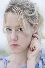 picture of actor Julia Zange