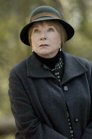 Shirley MacLaine en Cerrando el Círculo