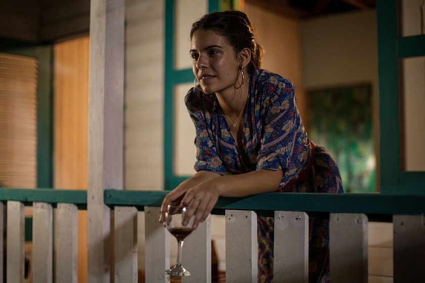 Claudia Traisac en Escobar: Paraíso perdido