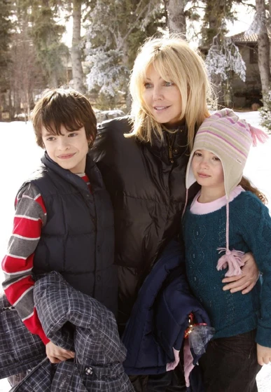 Heather Locklear, Sam Duke y Jamie Bloch en regalo-de-cumpleanos