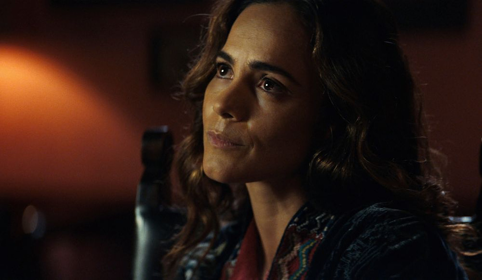 Alice Braga en Hypnotic