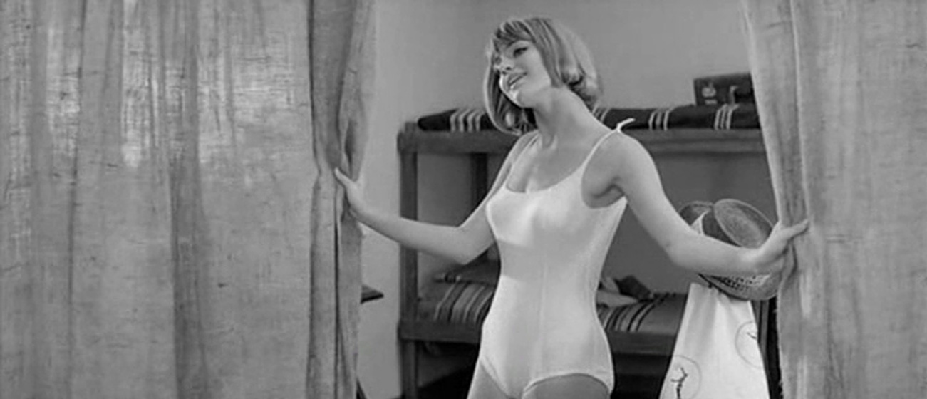 Catherine Spaak en El Deseo Loco