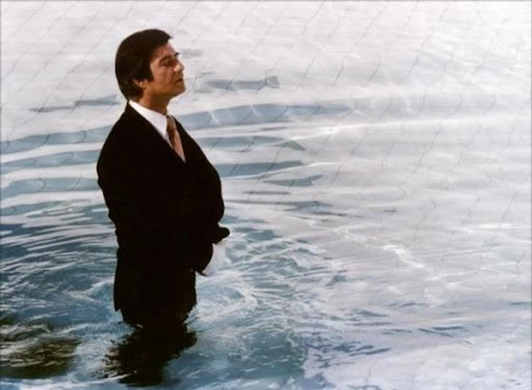 Jean-Claude Brialy en le-maitre-nageur