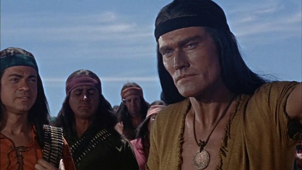 Chuck Connors en Gerónimo