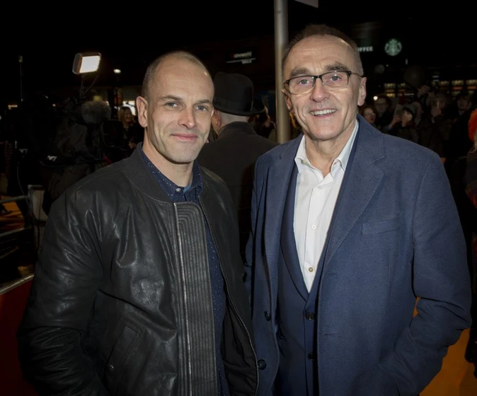 Jonny Lee Miller y Danny Boyle en t2-trainspotting (Premiere en Edimburgo. Enero 2017)