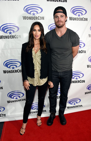 Megan Fox y Stephen Amell en Ninja Turtles. Fuera de las Sombras (Presentación en Los Angeles. Marzo 2016)