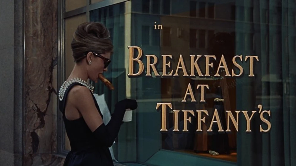 Audrey Hepburn en Desayuno con diamantes (Títulos de créidto)