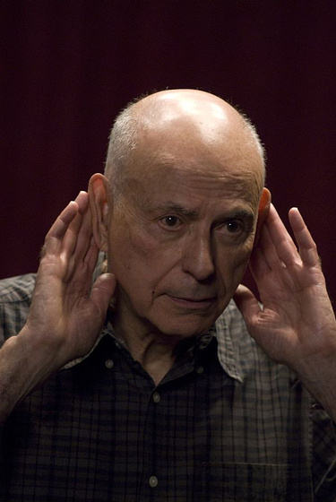 Alan Arkin en Asuntos de familia