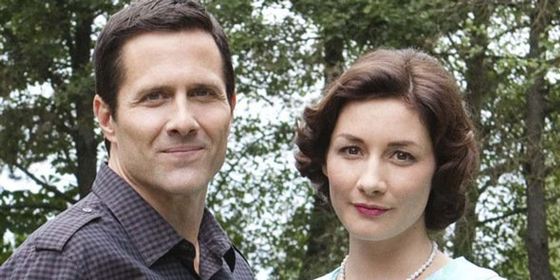 Rob Estes y Sarah Manninen en Amor verdadero