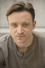 picture of actor Dustin Seavey