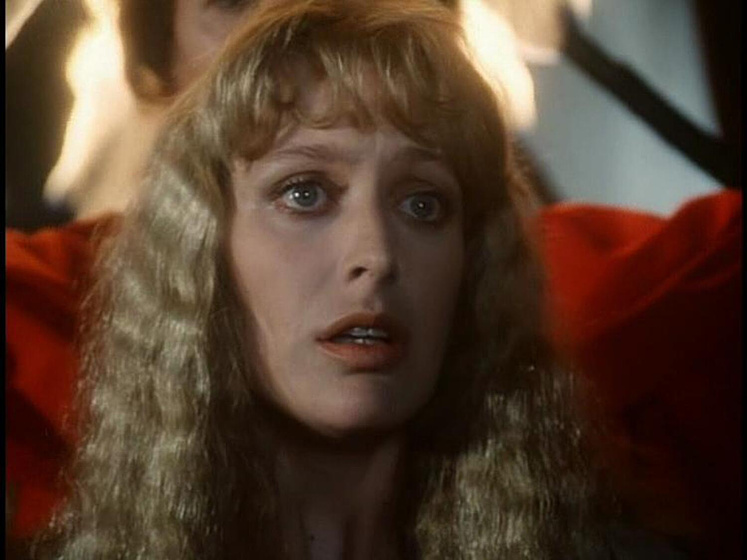 Carol Royle en and-the-wall-came-tumbling-down