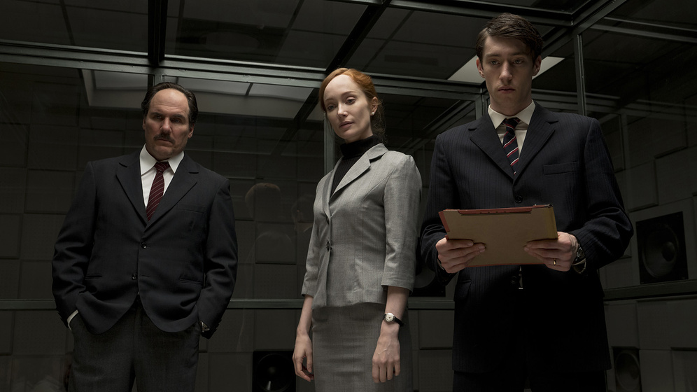 Corey Johnson, Lotte Verbeek y James Bloor en el-juego-mas-frio