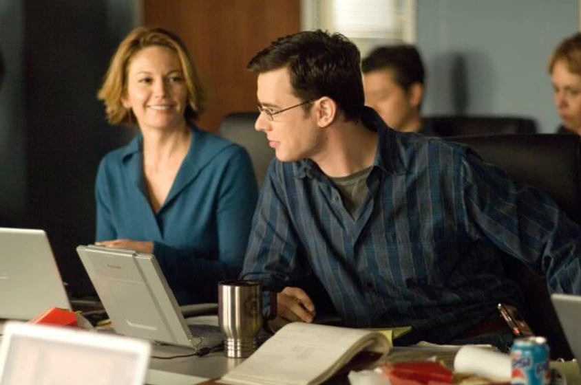 Diane Lane y Colin Hanks en rastro-oculto