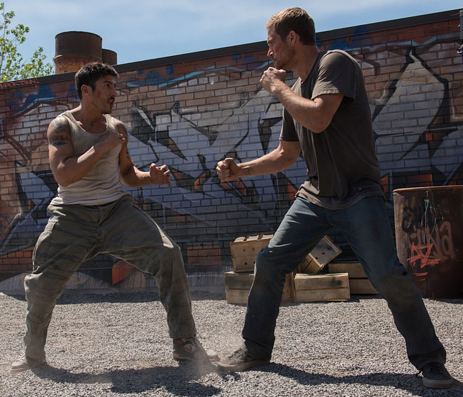 Paul Walker y David Belle en Brick Mansions (La Fortaleza)