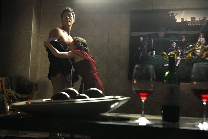 Kang-woo Kim y Hyo-jin Kim en The Taste of Money