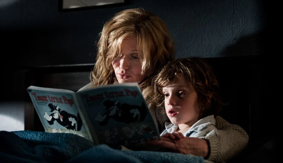 Essie Davis y Noah Wiseman en babadook