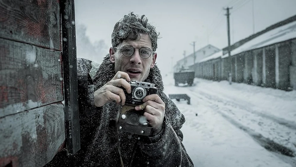 James Norton en mr-jones-2019