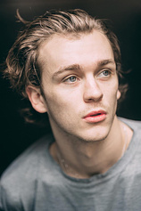 picture of actor Harry Lawtey