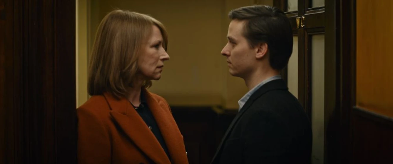 Corinna Harfouch y Tom Schilling en la-profesora-de-piano