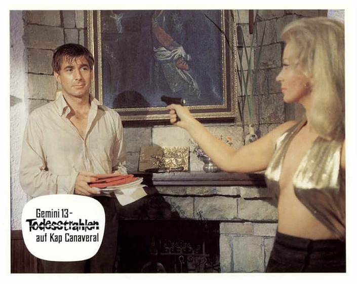 Anthony Eisley y Luisa Rivelli en operacion-goldman