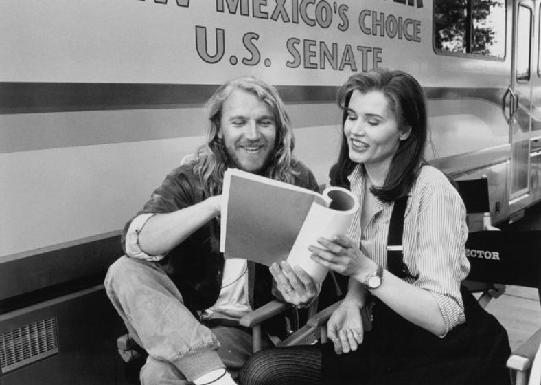Renny Harlin y Geena Davis en Sin Palabras