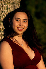 picture of actor Sarah de Leon