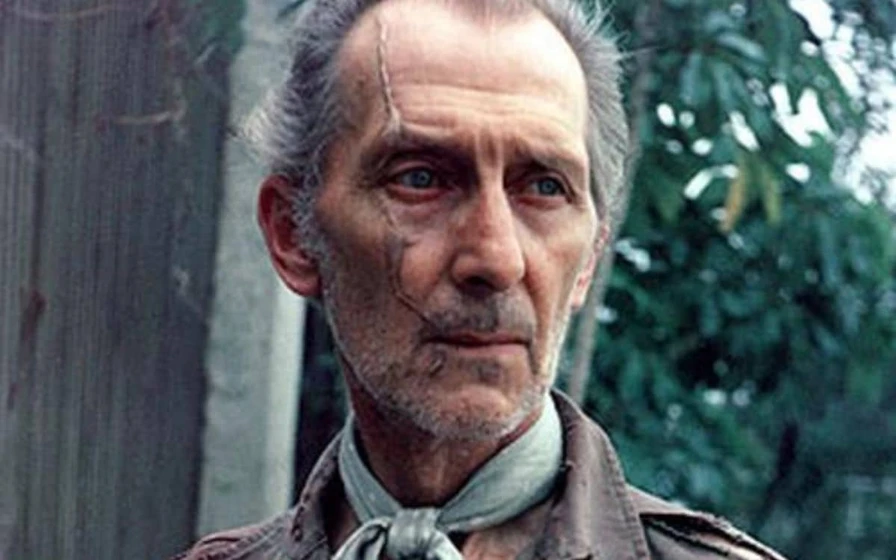 Peter Cushing en ondas-de-choque