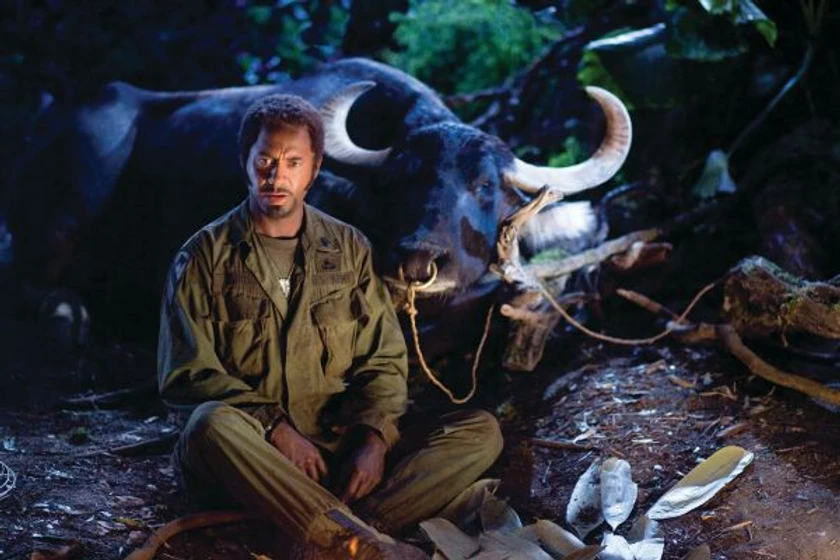 Robert Downey Jr. en Tropic Thunder. ¡Una Guerra Muy Perra!