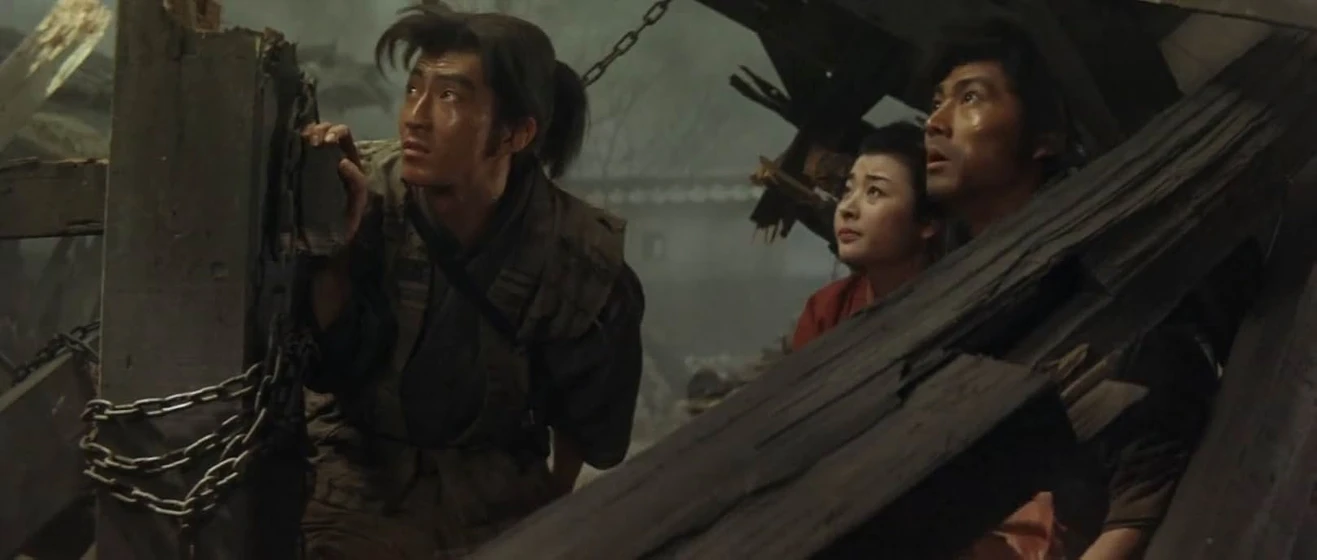 Miwa Takada, Jun Fujimaki y Yoshihiko Aoyama en daimajin-el-dios-diabolico