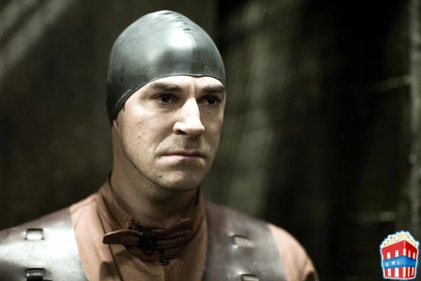 Roger Bart en hostel-2