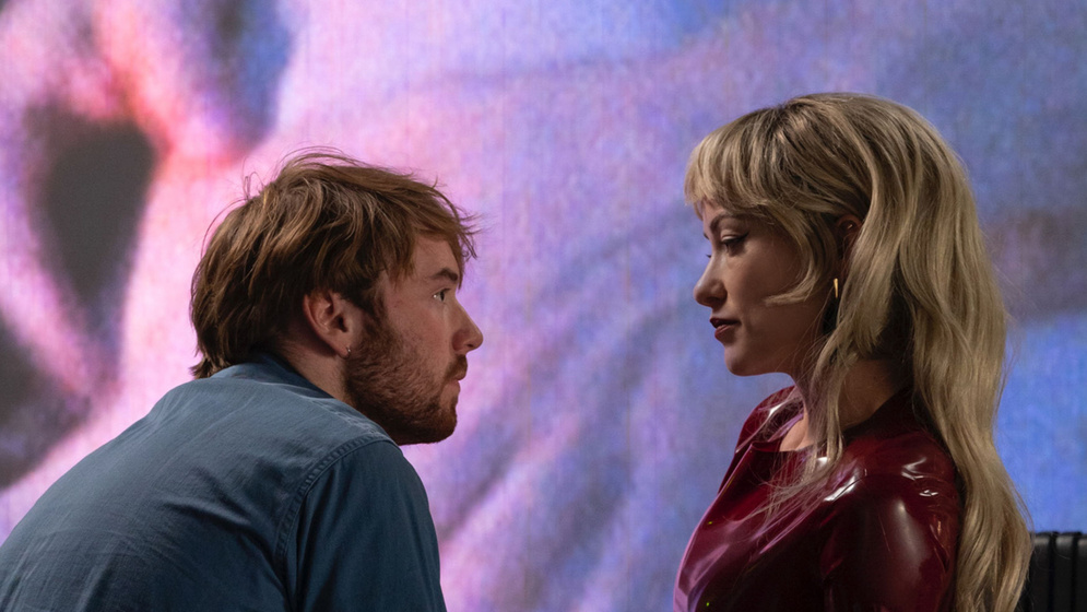 Olivia Wilde y Cooper Hoffman en i-want-your-sex