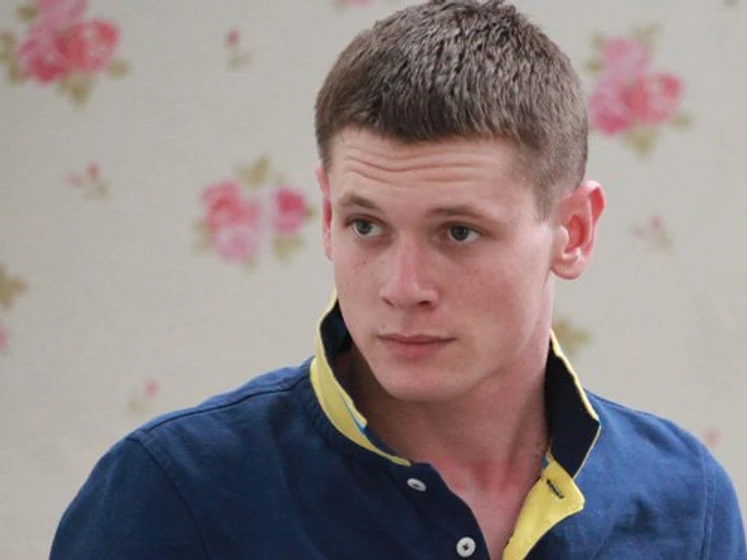 Jack O'Connell en francotirador