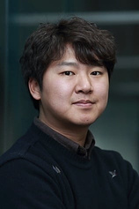 photo of person Dae-hwan Kim