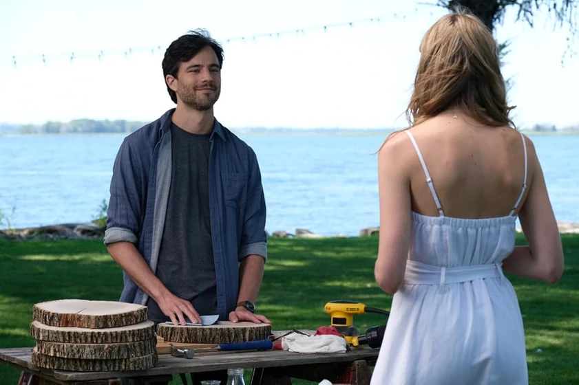 Kristopher Turner y Tori Anderson en puedes-besar-a-la-dama-de-honor