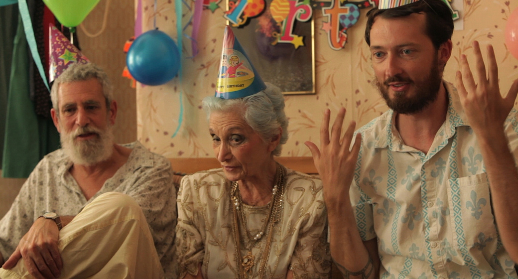 Dustin Guy Defa en Swim Little Fish Swim