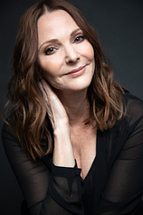 picture of actor Rebecca Lines