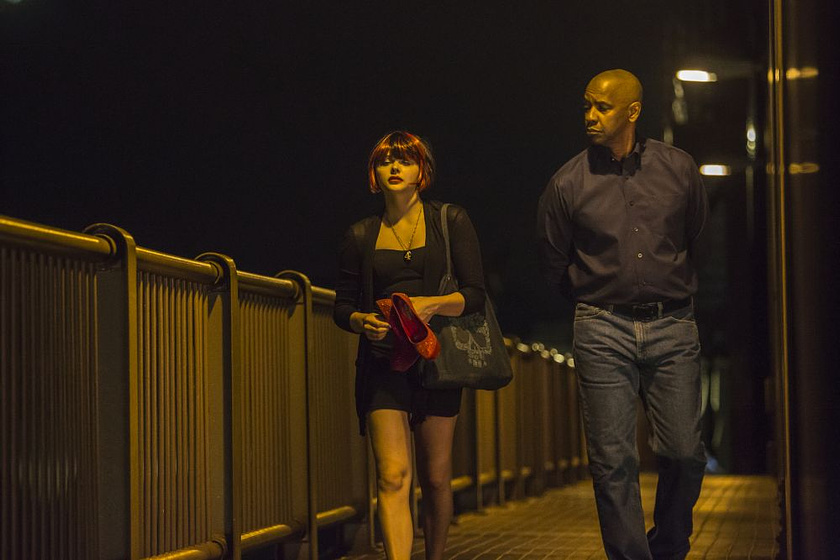 Denzel Washington y Chloë Grace Moretz en The Equalizer. El Protector