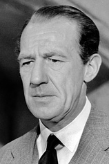 photo of person Michael Hordern