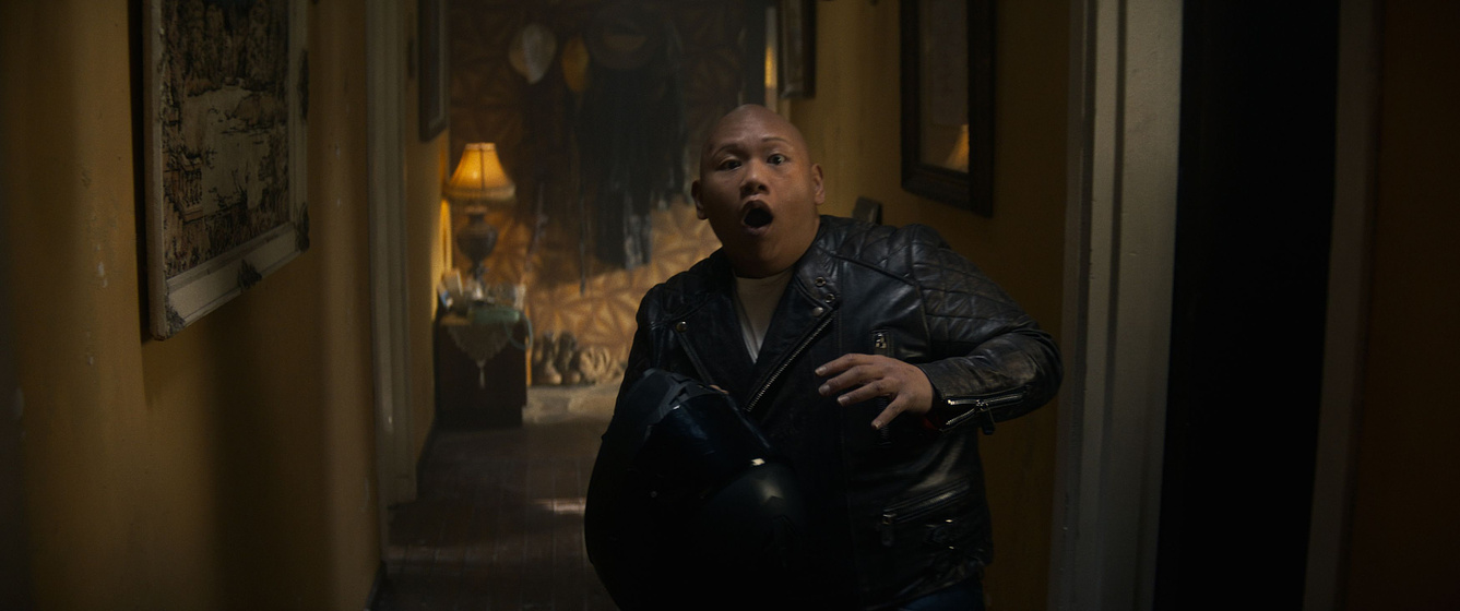 Jacob Batalon en Novocaine