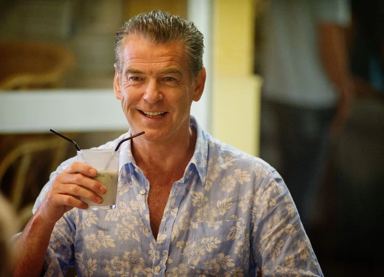 Pierce Brosnan en mejor-otro-dia