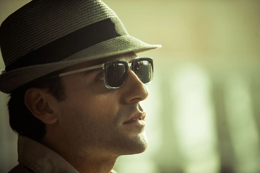Oscar Isaac en las-dos-caras-de-enero