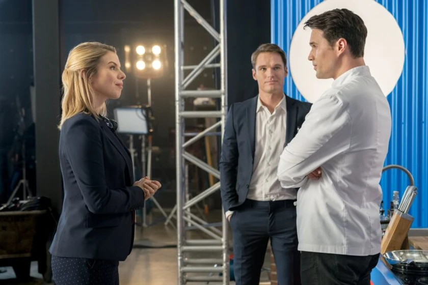 Ali Liebert, Preston Vanderslice y Brett Dalton en cocinando-con-amor