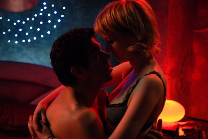 Pierfrancesco Favino y Alba Rohrwacher en Cosa Voglio di Più (What More Do I Want)