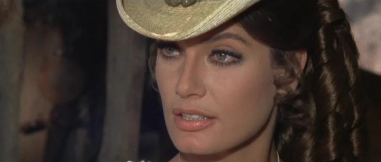 Marisa Mell en les-llamaban-y-les-llaman-dos-sinverguenzas
