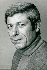 picture of actor John Woodvine