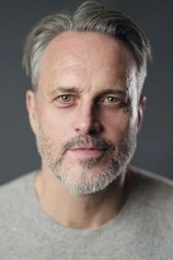 Foto de Mark Frost [II]
