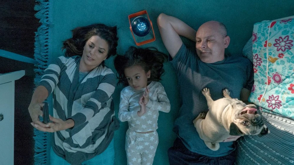 Eva Longoria y Rob Corddry en i-love-dogs