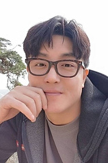 picture of actor James