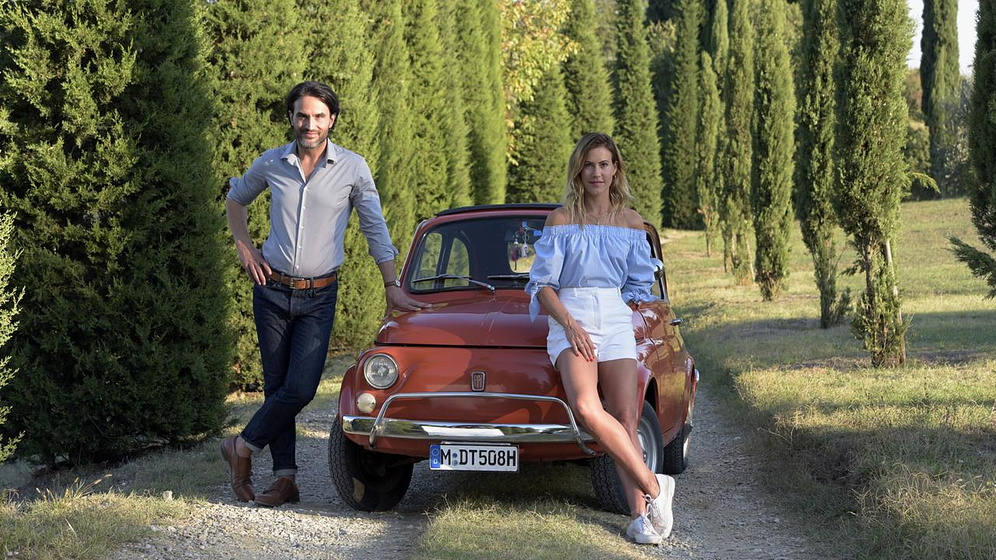 Kerem Can y Wolke Hegenbarth en Un Verano en la Toscana