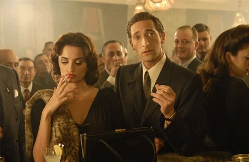 Penélope Cruz y Adrien Brody en Manolete